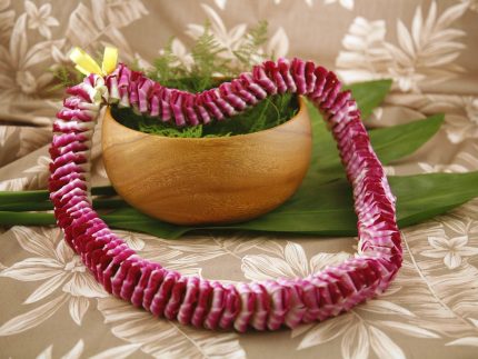 Hawaiian Lei Etta Purple