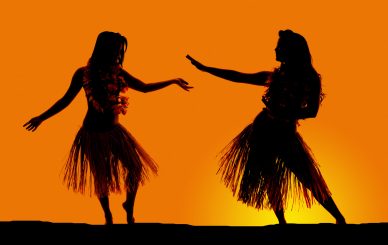 luau hula dancers